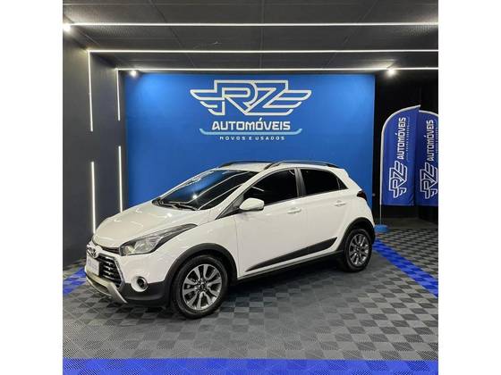 HYUNDAI HB20X 1.6 16V PREMIUM FLEX 4P AUTOMÁTICO HYUNDAI HB20X 1.6 16V PREMIUM FLEX 4P AUTOMÁTICO